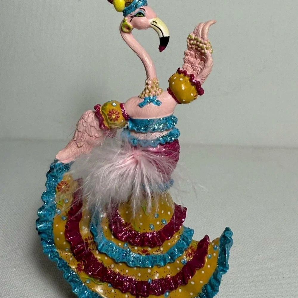 Flirty Feathers 